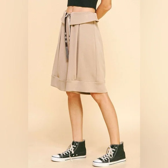259B. Stylish High-Waisted Shorts